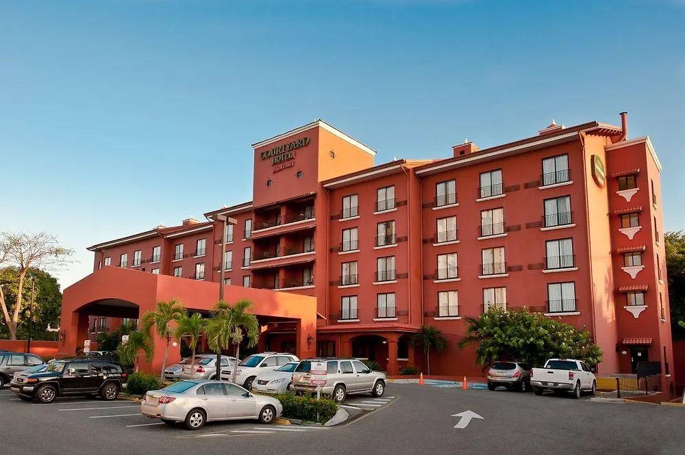 Courtyard By Marriott Santo Domingo Ξενοδοχείο