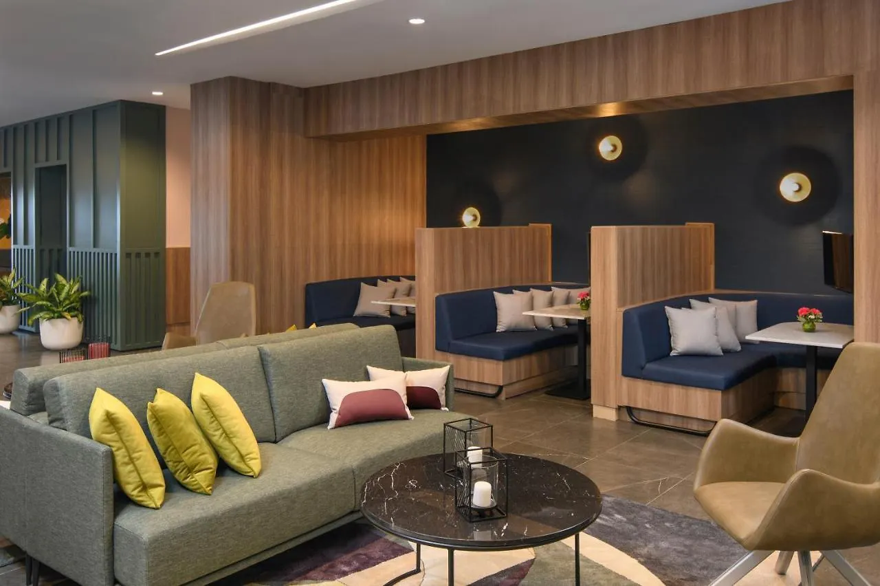 Courtyard By Marriott Santo Domingo Ξενοδοχείο 3*,
