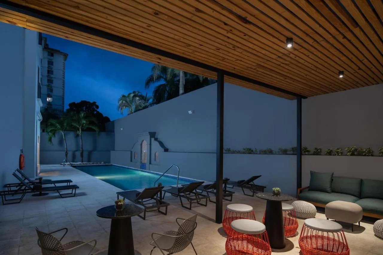 Courtyard By Marriott Santo Domingo Ξενοδοχείο