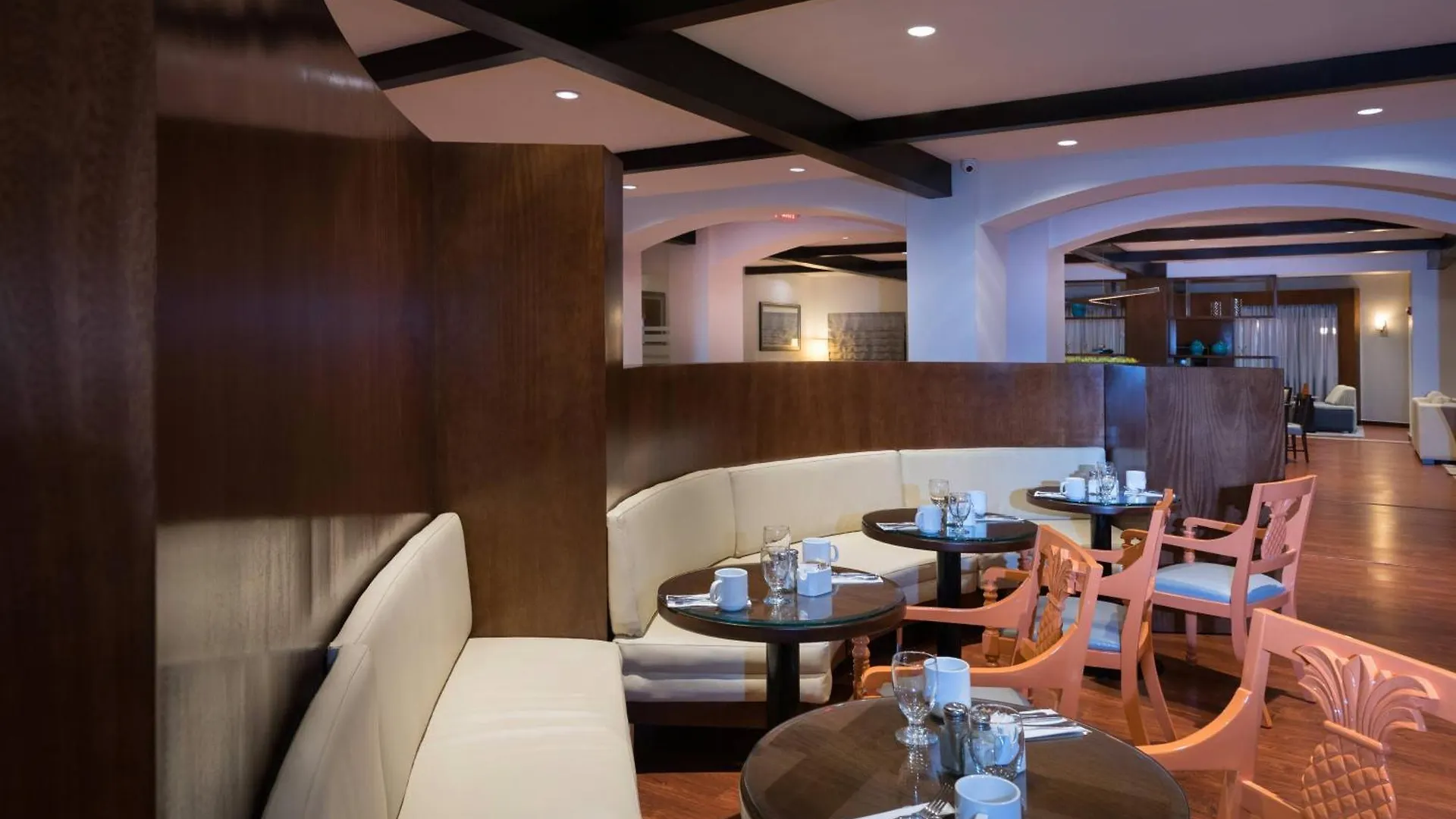 Courtyard By Marriott Santo Domingo Ξενοδοχείο