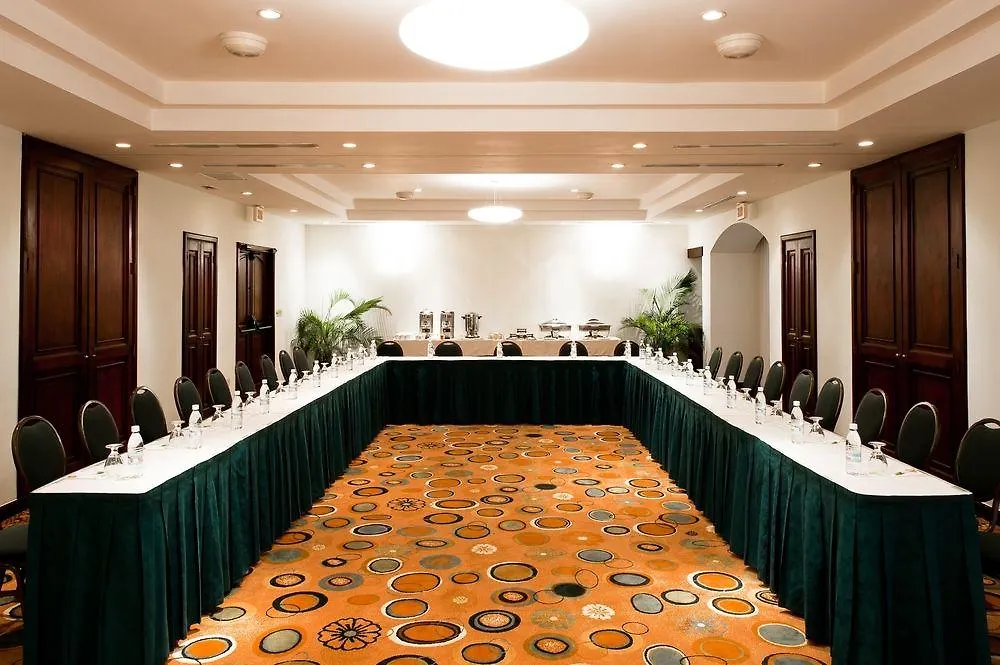 Courtyard By Marriott Santo Domingo Hotel