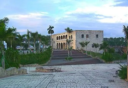 ***  Courtyard By Marriott Santo Domingo Hotel Den Dominikanske Republik