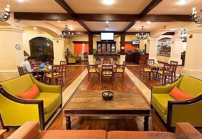Courtyard By Marriott Santo Domingo Hotel 3*,