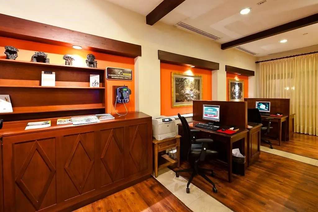 Courtyard By Marriott Santo Domingo Hotel